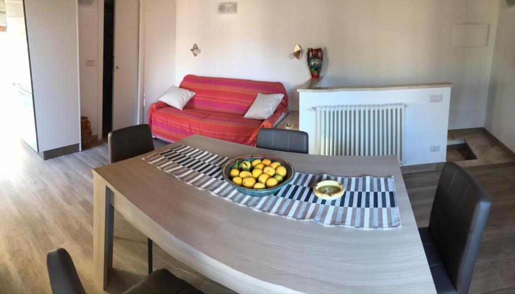 Casa Vacanza Cundari 카스텔몰라 외부 사진